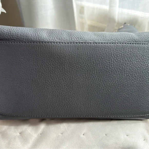 Kate Spade Grey Tote with Eyelet Trim. - Picture 5 of 5